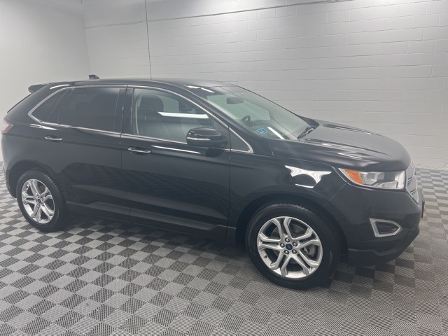 2018 Ford Edge Titanium photo 4