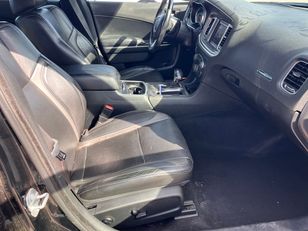 2020 Dodge Charger SXT photo 16