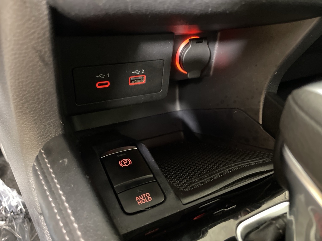 2024 Nissan Kicks SV photo 26