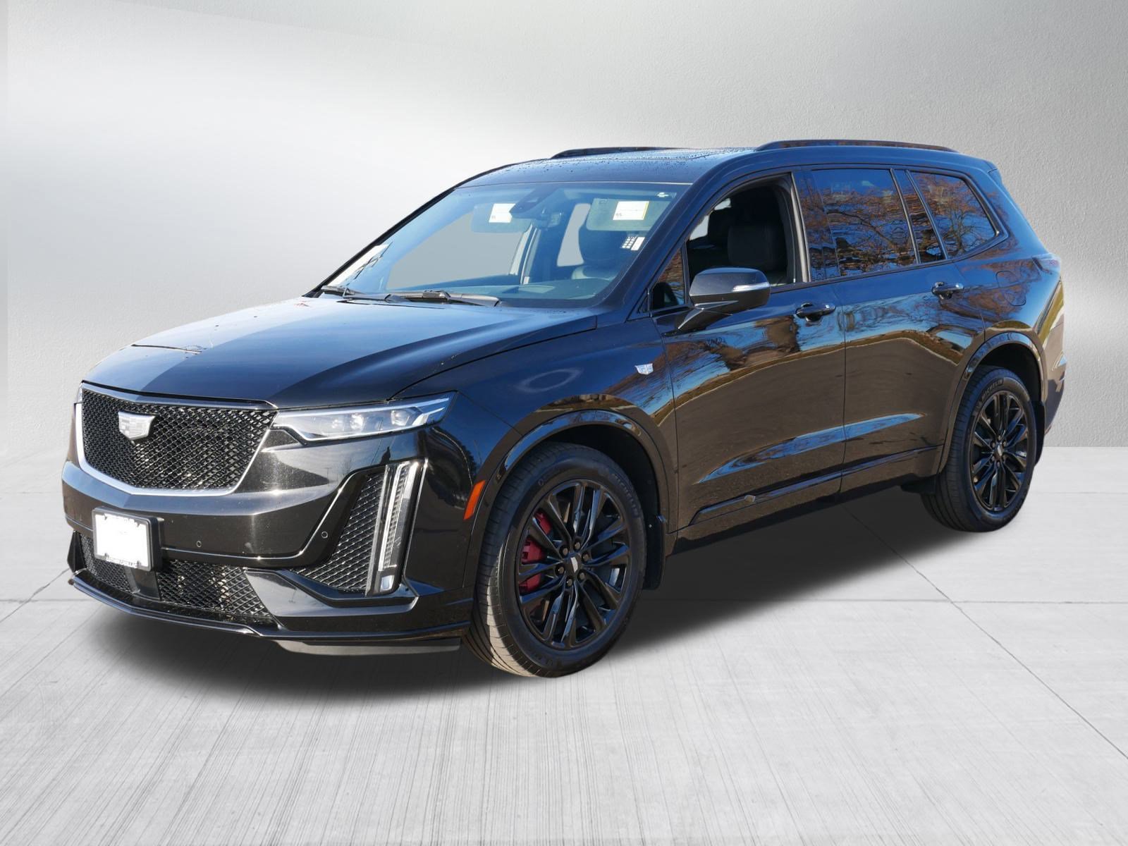 2024 Cadillac XT6 Sport photo 2