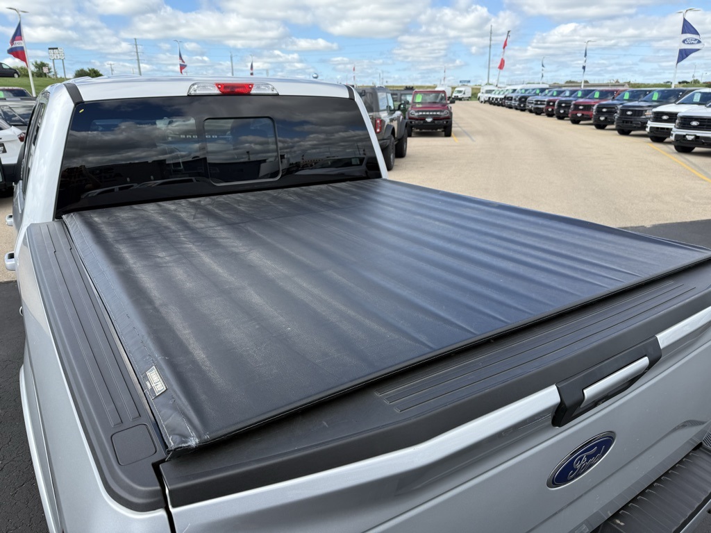 2016 Ford F-150 XLT photo 31