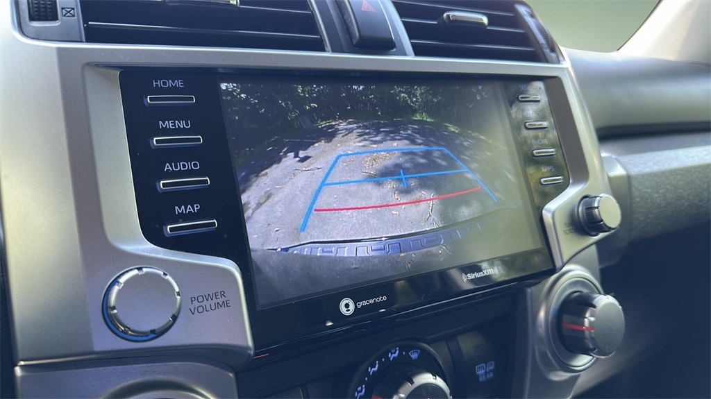 2022 Toyota 4Runner SR5 Trail photo 28