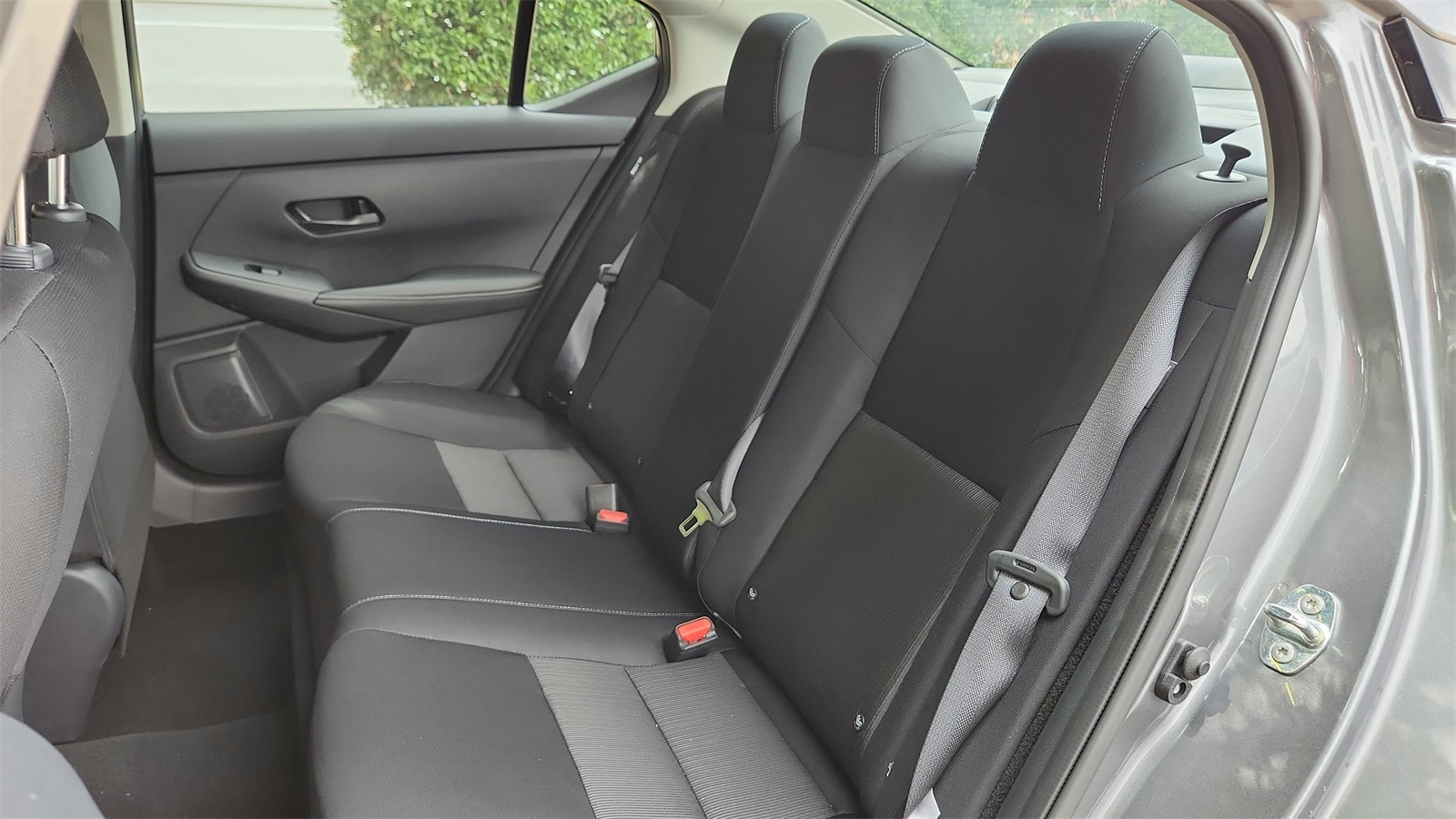 2025 Nissan Sentra SV photo 22