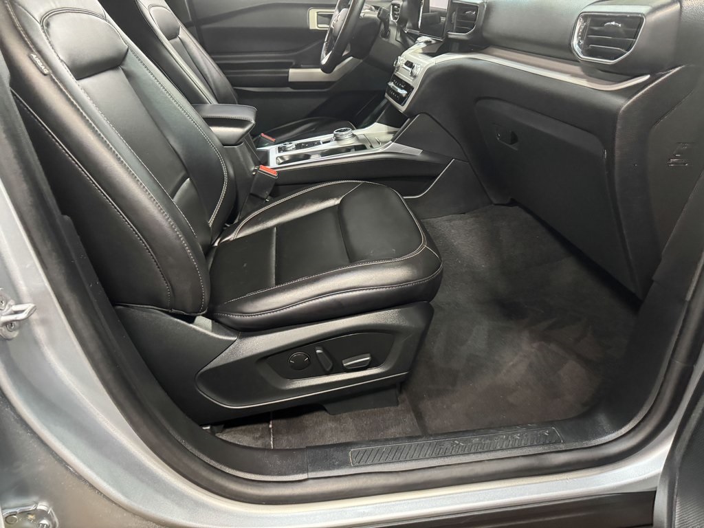 2023 Ford Explorer XLT photo 53
