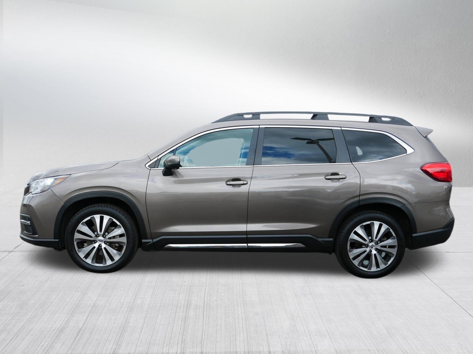 2022 Subaru Ascent Limited photo 4