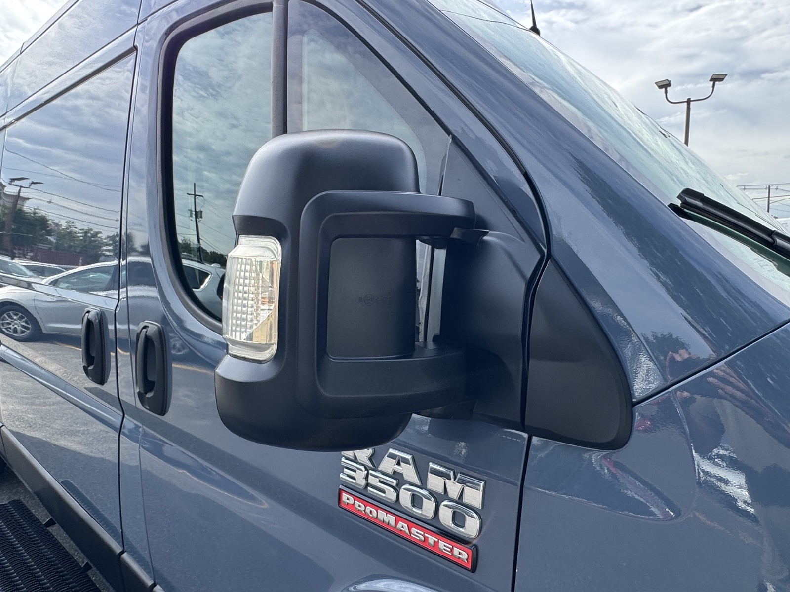 2019 Ram 3500 photo 33