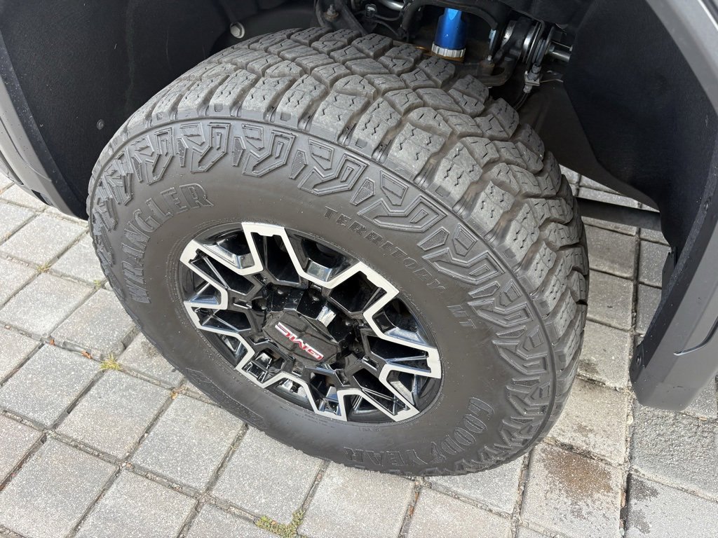 2024 Gmc Sierra 2500 HD AT4X photo 11