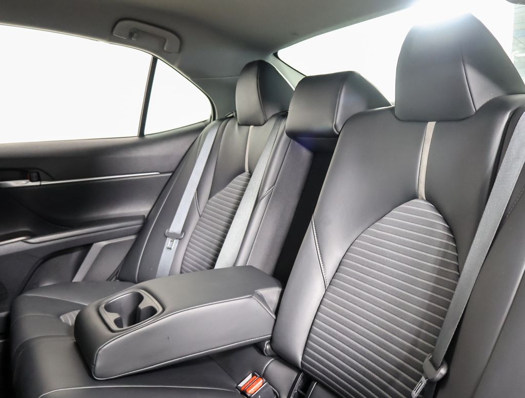 2023 Toyota Camry SE photo 15