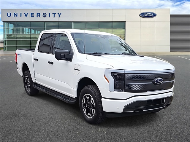 2023 Ford F-150 Lightning XLT's photo