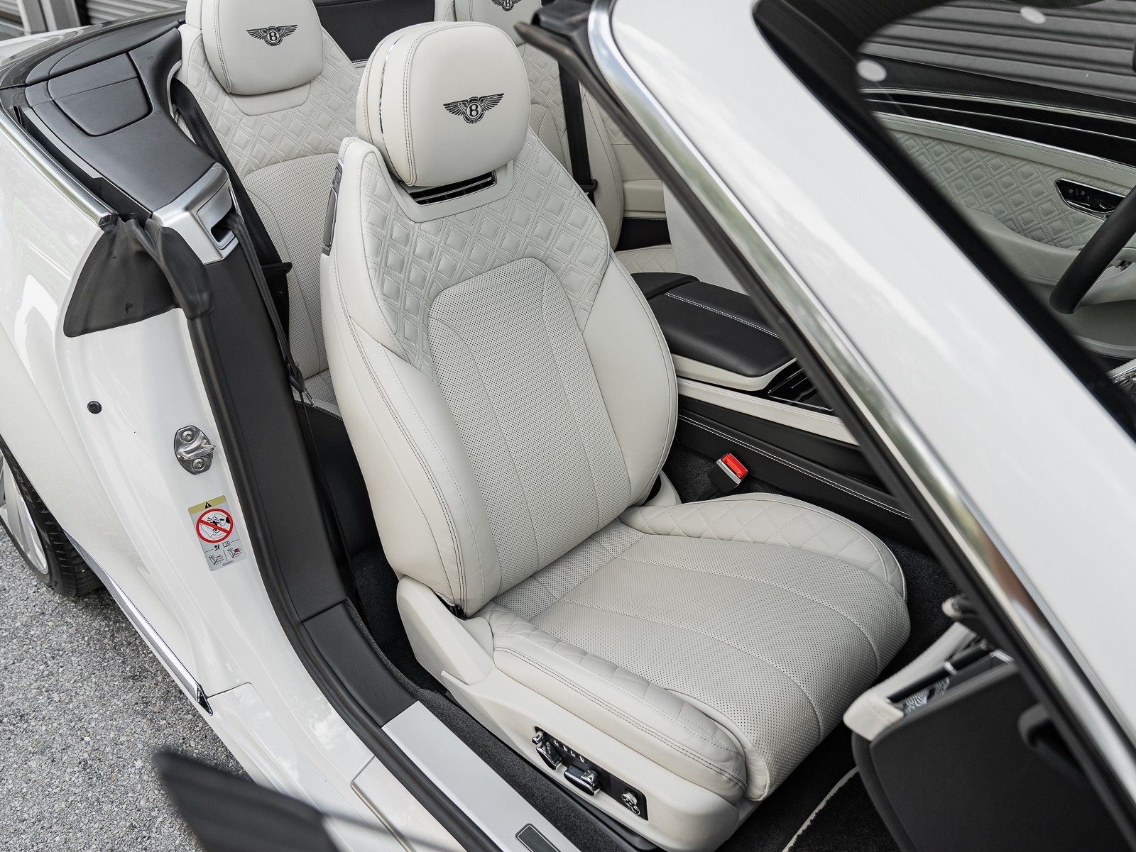 2022 Bentley Continental GTC Speed photo 4