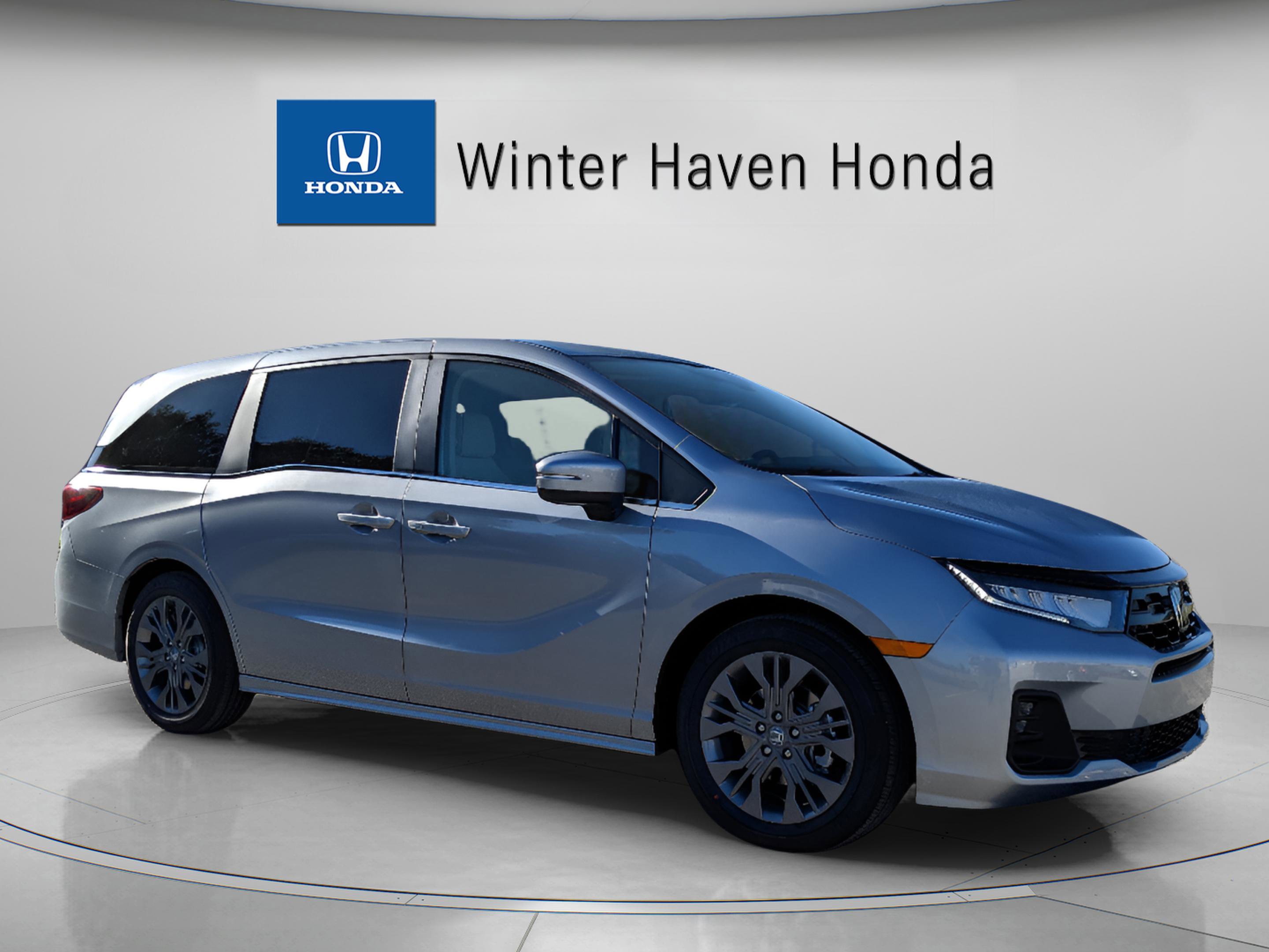 2026 Honda Odyssey Touring photo 2