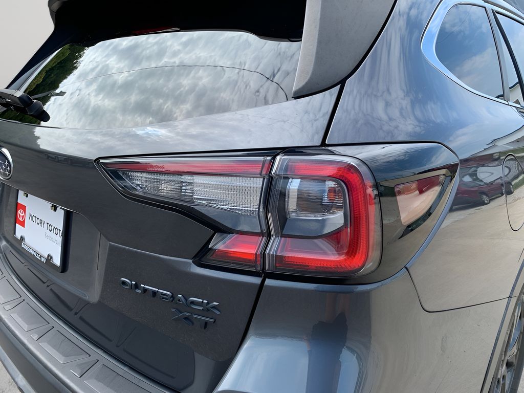 2020 Subaru Outback Onyx Edition XT photo 29