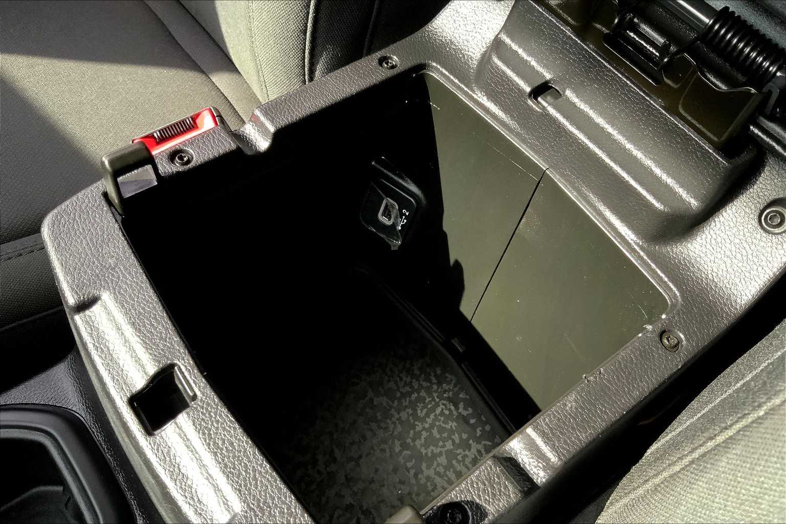 2018 Jeep Wrangler Sport S photo 31