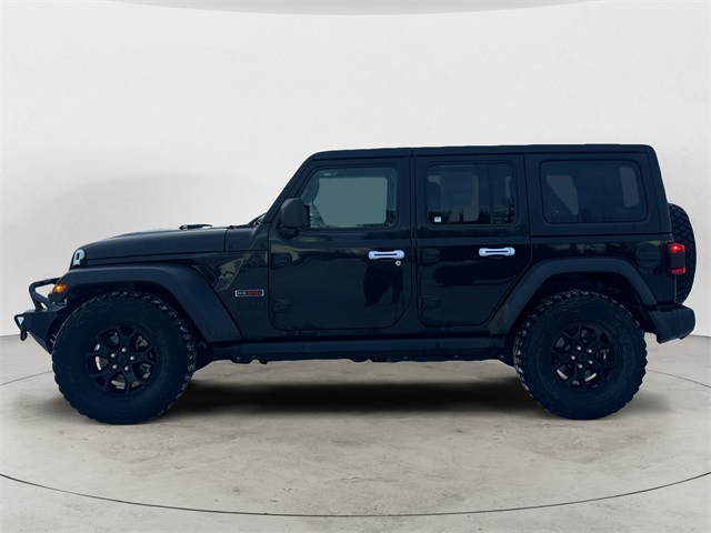 2021 Jeep Wrangler Unlimited Willys photo 2