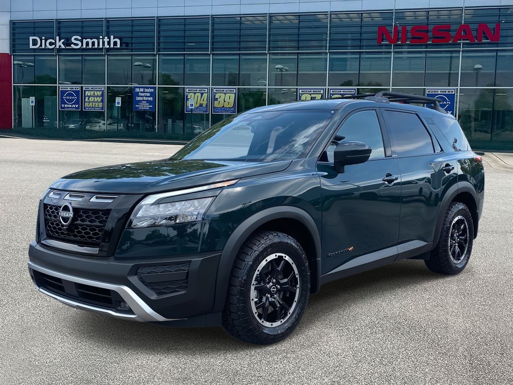 2025 Nissan Pathfinder Rock Creek photo 2