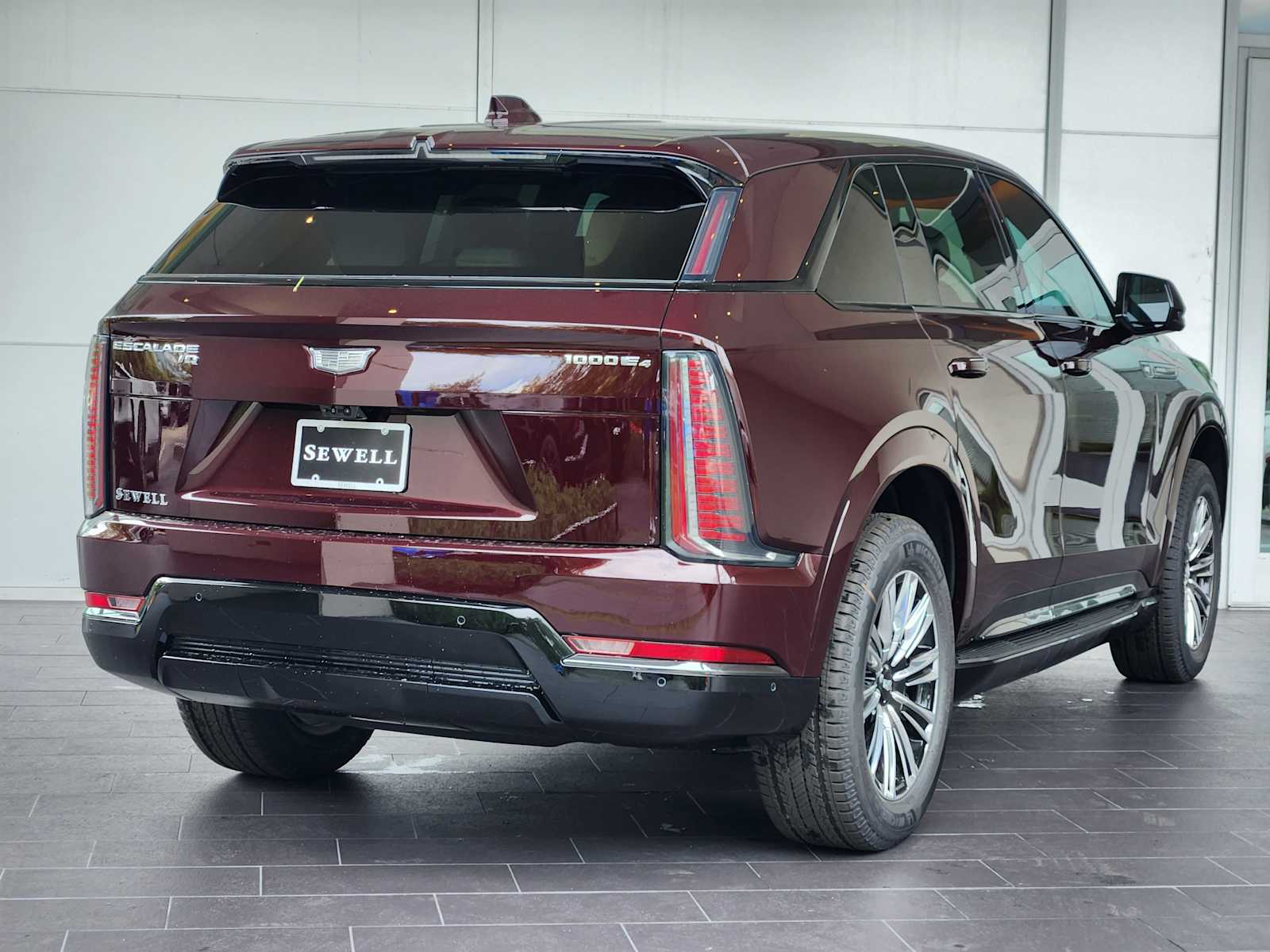 2026 Cadillac Escalade IQ Sport photo 3