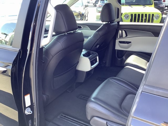 2022 Kia Carnival LX photo 22