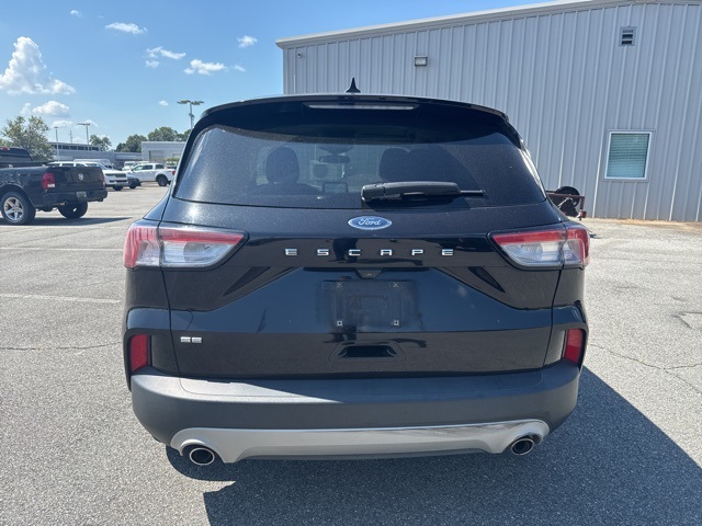 2021 Ford Escape SE photo 4