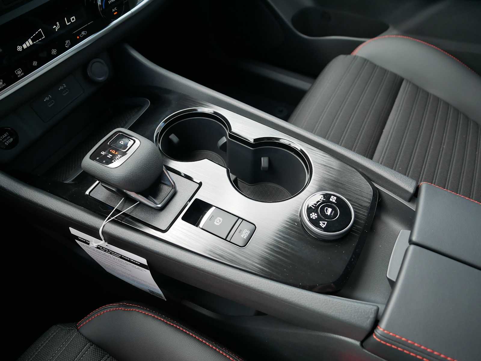 2026 Nissan Rogue SV photo 14