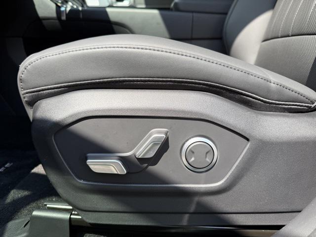 2025 Hyundai Santa Fe SEL photo 11