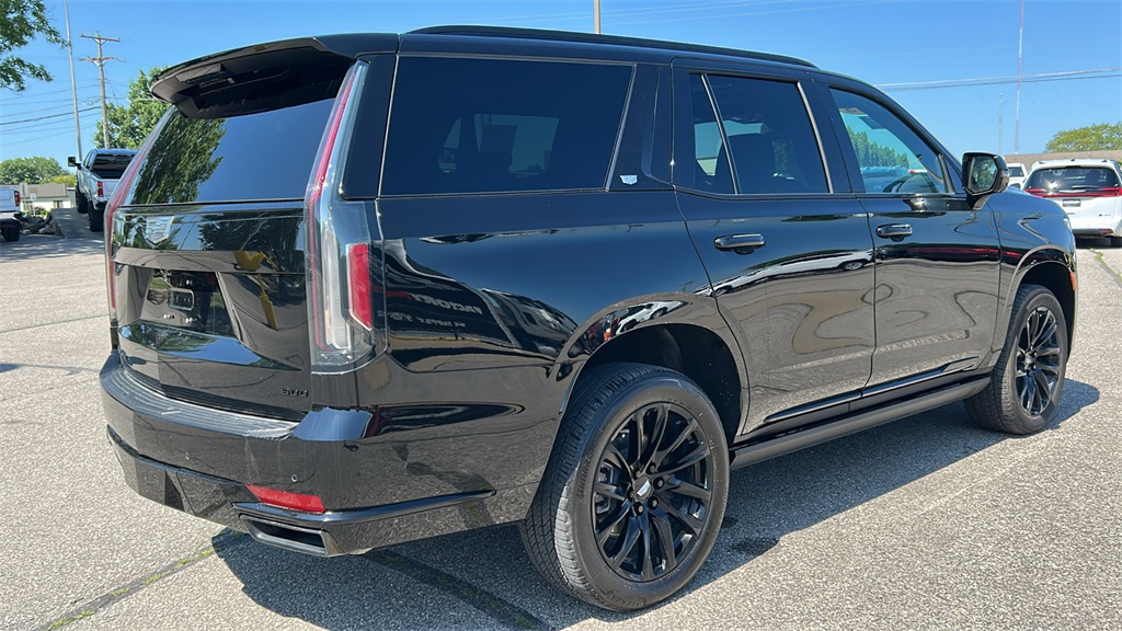 2024 Cadillac Escalade Sport photo 3