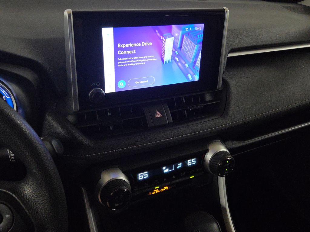 2024 Toyota RAV4 Hybrid LE photo 21