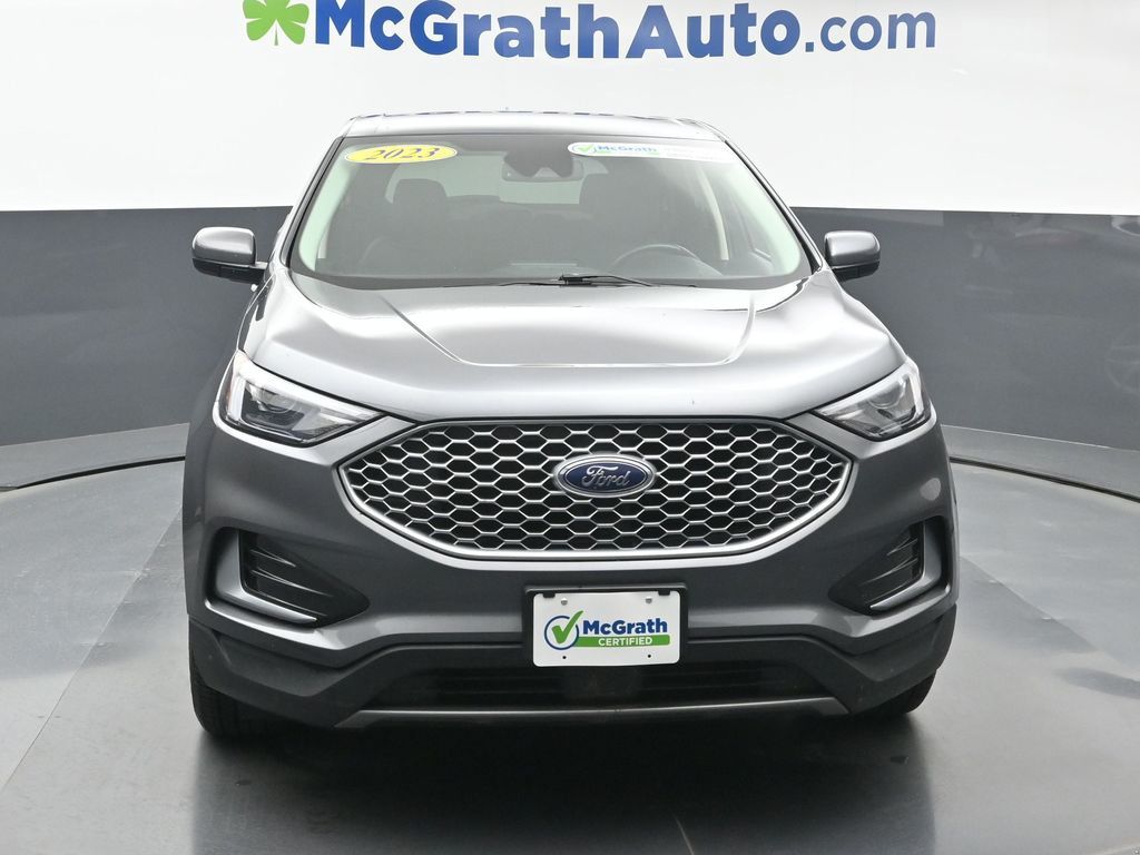 2023 Ford Edge SEL photo 2