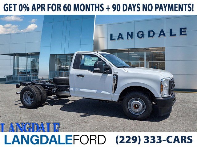 2025 Ford F-350 Super Duty Chassis Cab XL's photo