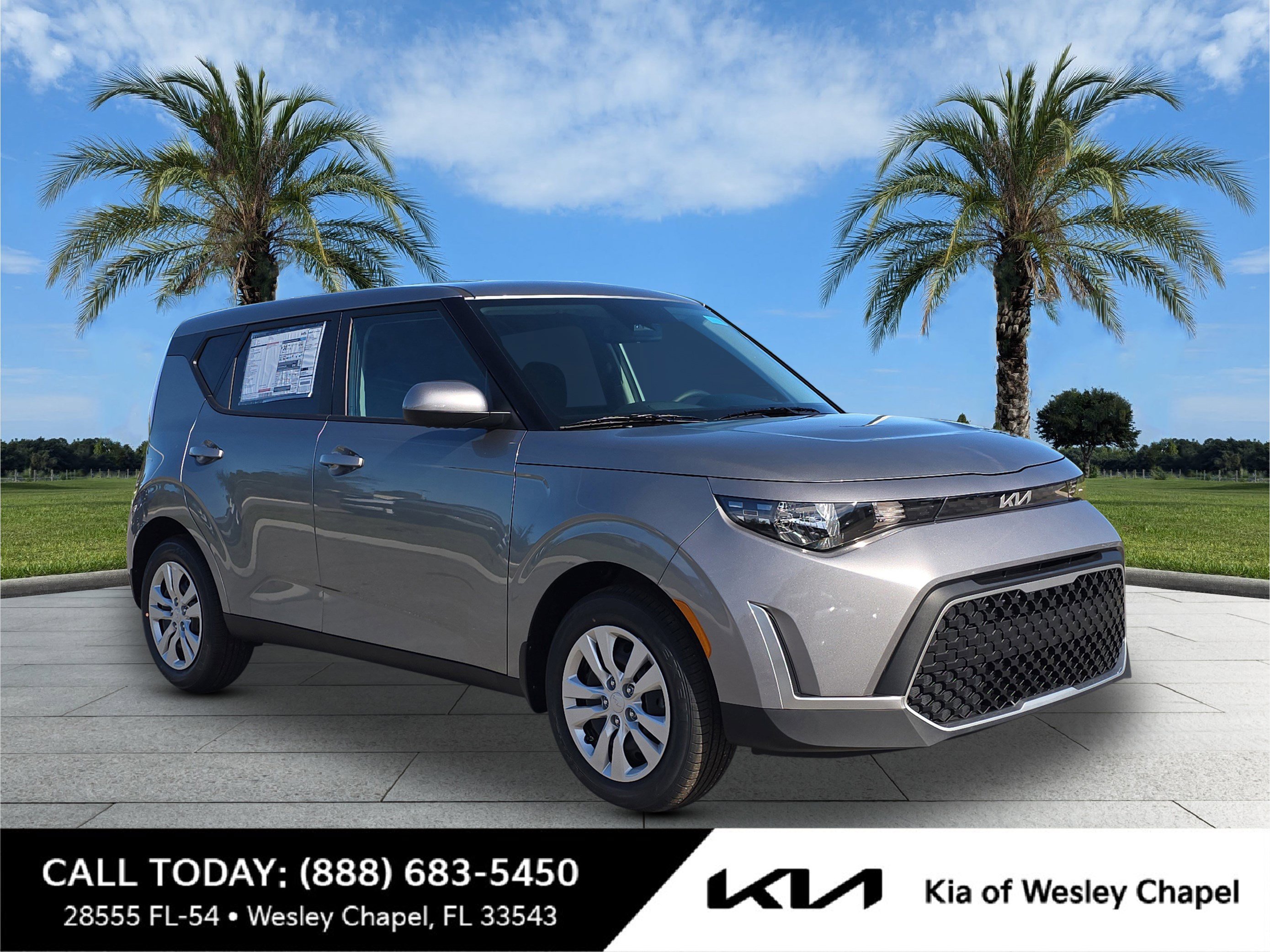 2025 Kia Soul LX's photo