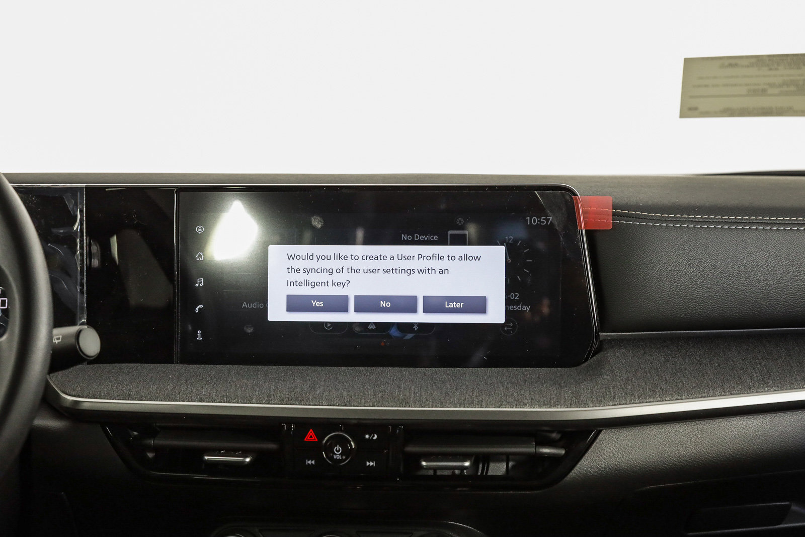 2025 Nissan Kicks SV photo 11