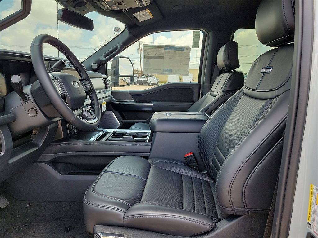2025 Ford F-250 photo 19