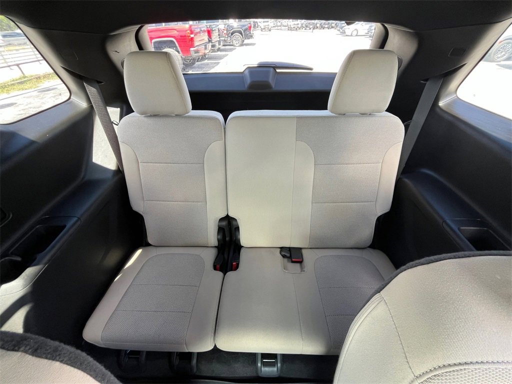 2023 Chevrolet Traverse Cloth photo 17