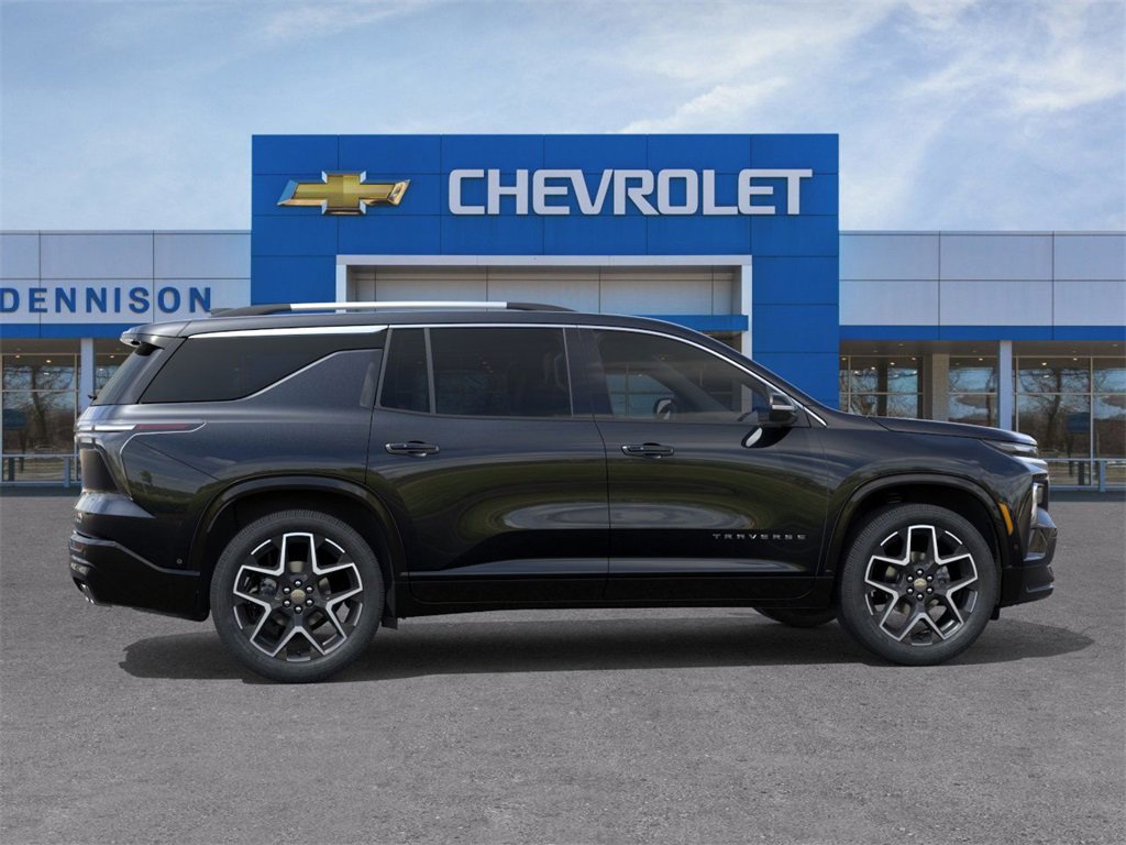 2026 Chevrolet Traverse High Country photo 2