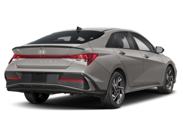 2026 Hyundai Elantra SEL Sport photo 2