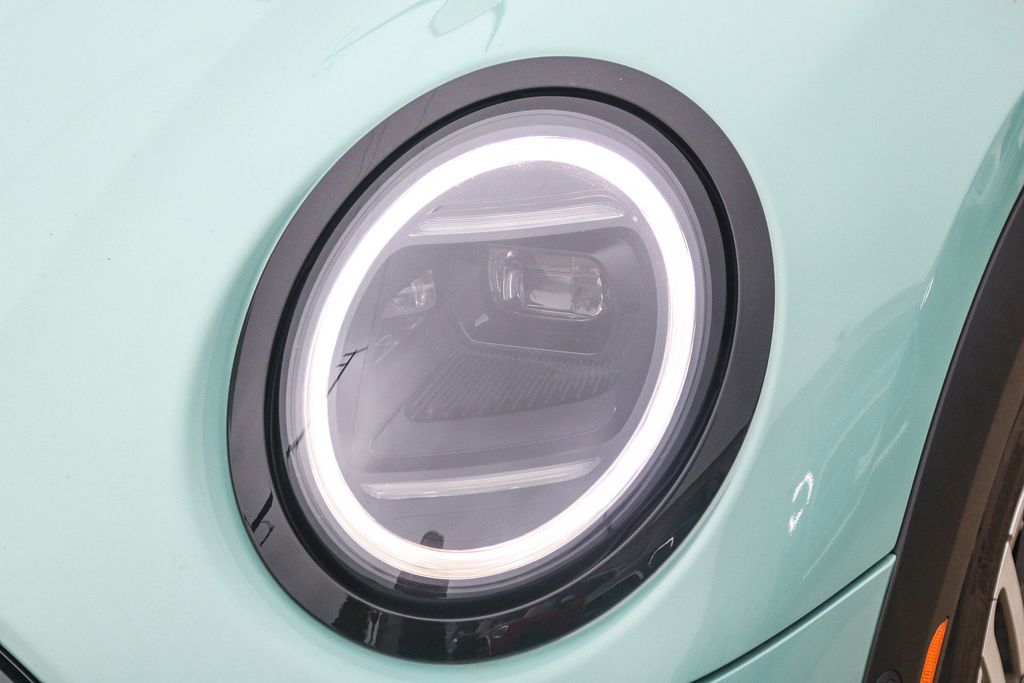 2026 Mini Cooper 2 Door Hardtop Signature photo 7