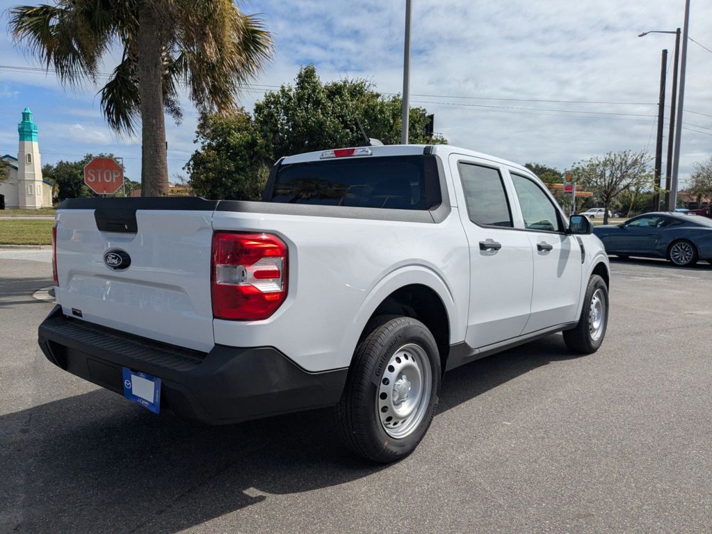 2025 Ford Maverick XL photo 2