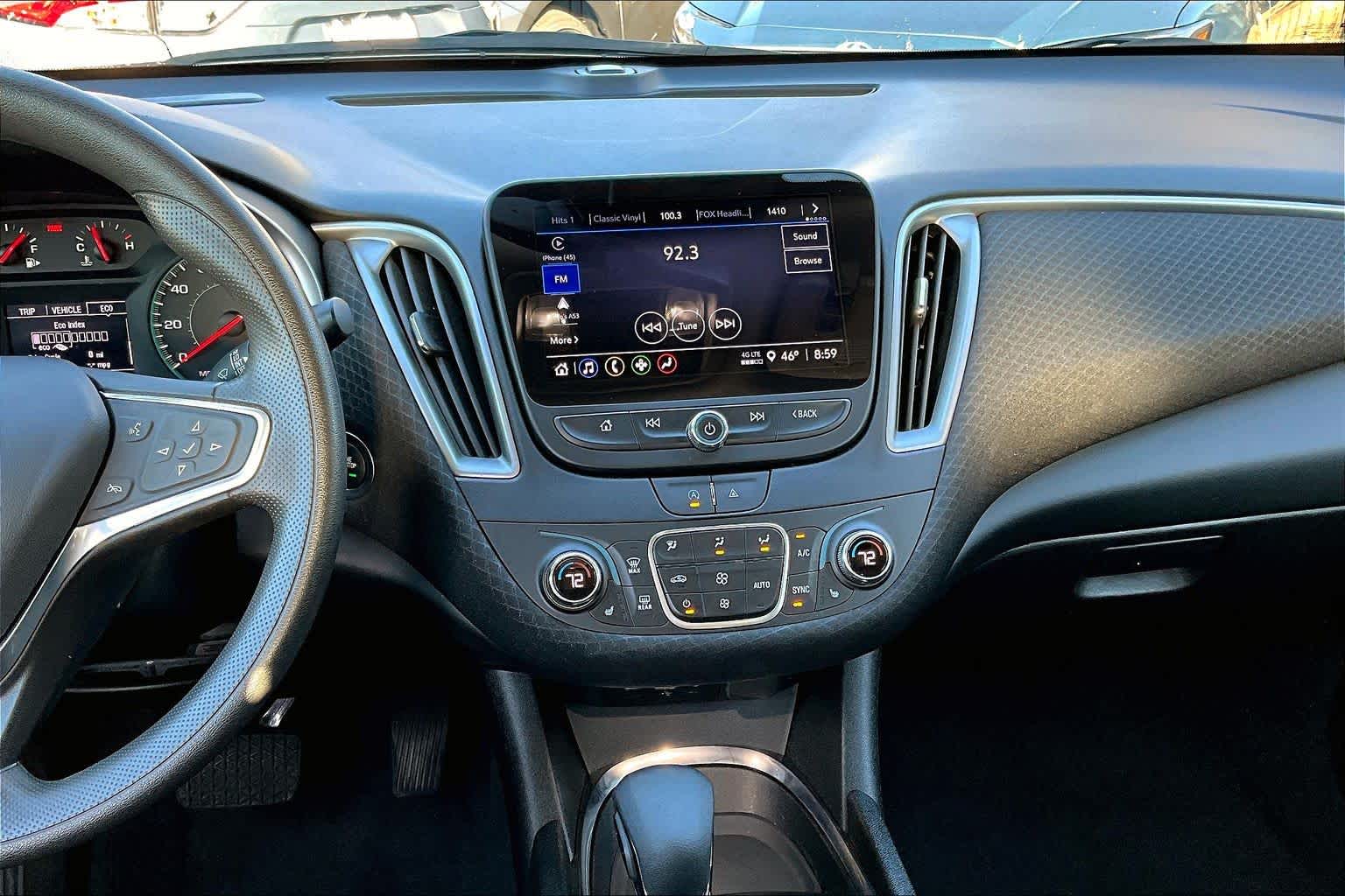 2023 Chevrolet Malibu 1LT photo 3