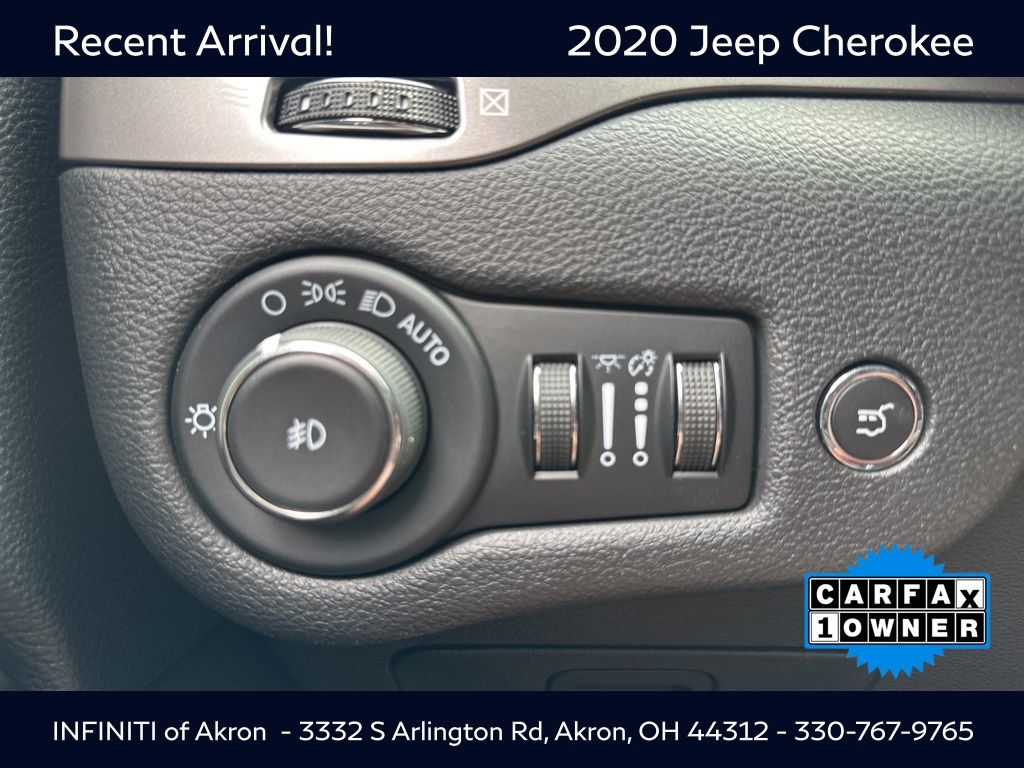 2020 Jeep Cherokee Latitude photo 46