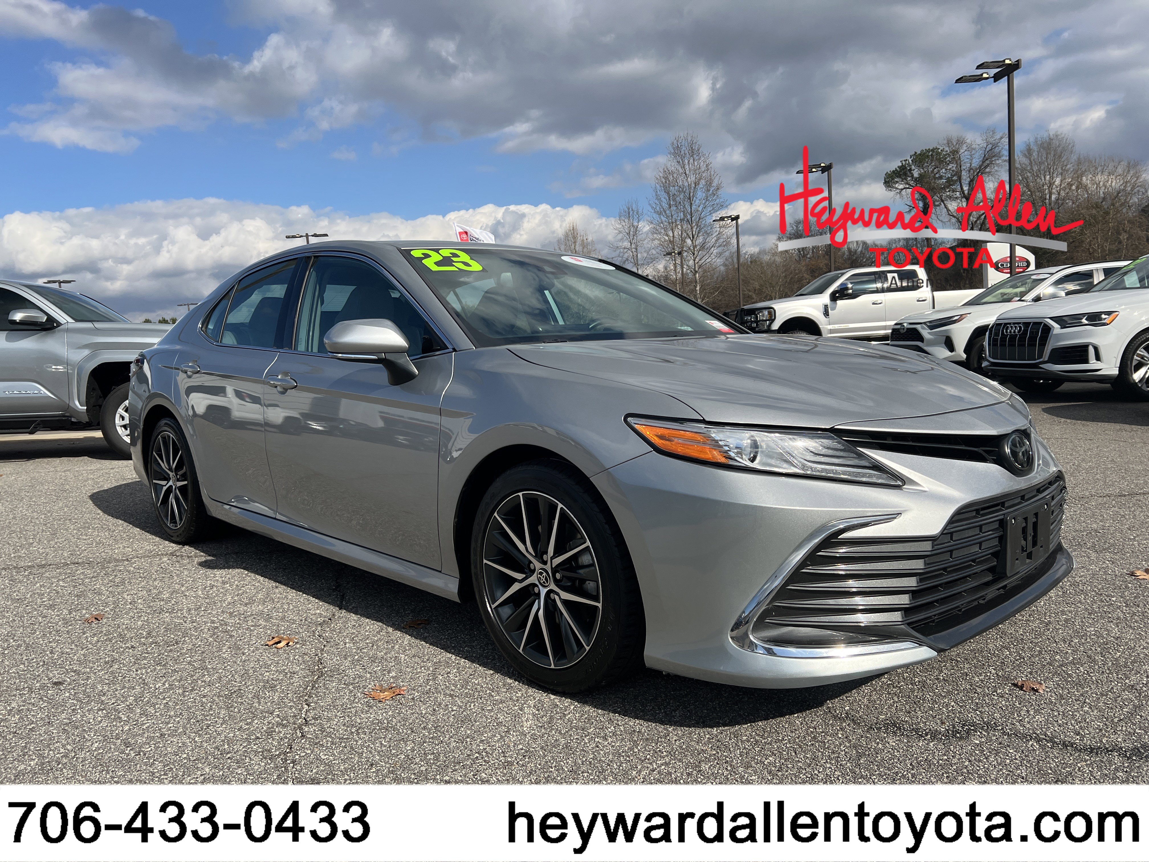 2023 Toyota Camry XLE's photo