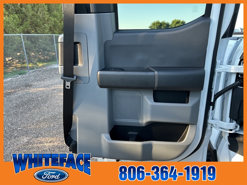 2025 Ford F-350 XLT photo 35
