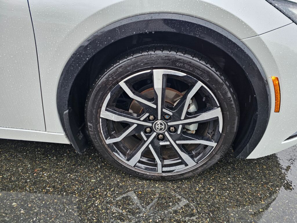 2023 Toyota Prius Prime XSE photo 10