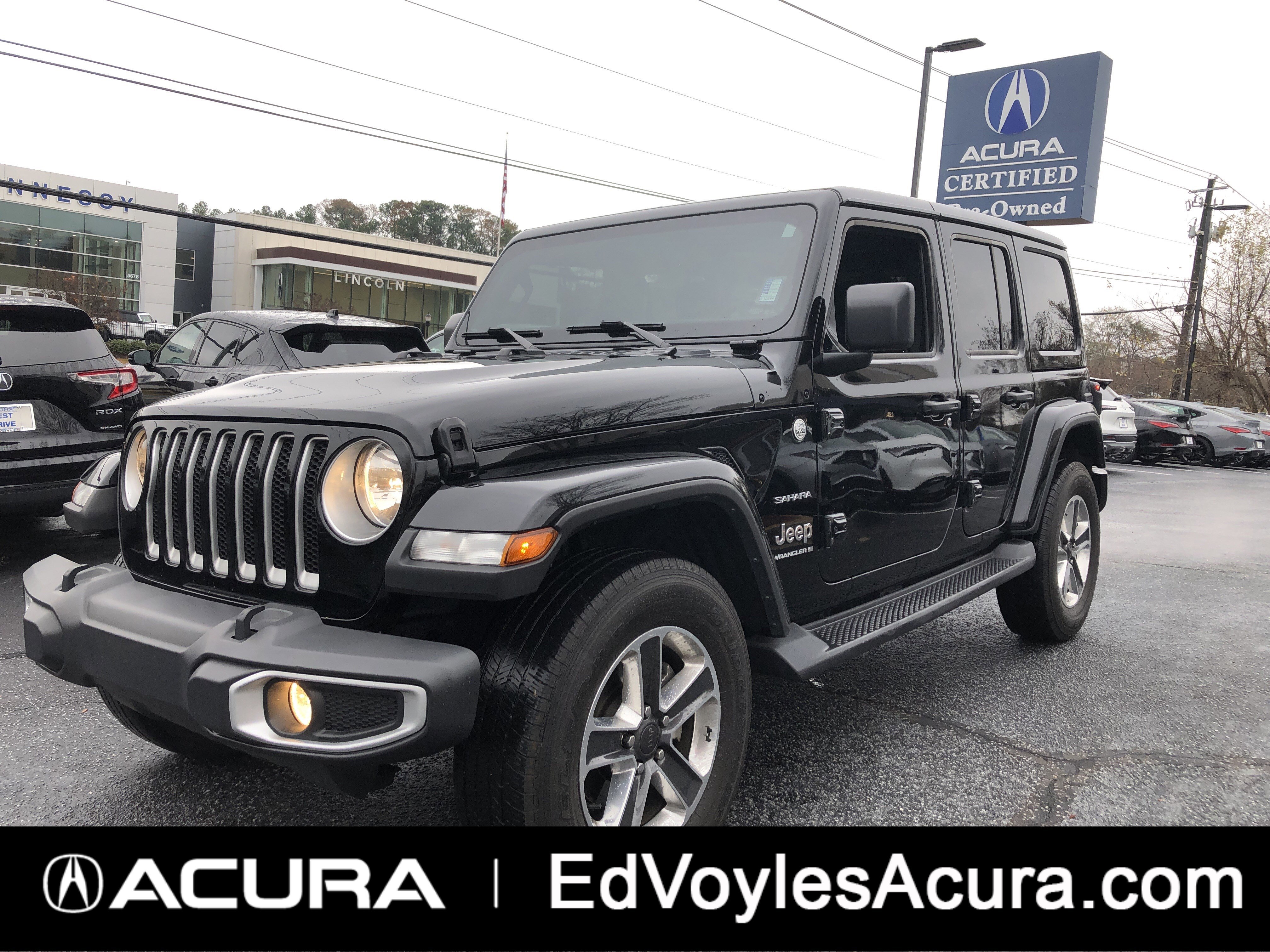 2023 Jeep Wrangler 4-Door Sahara's photo