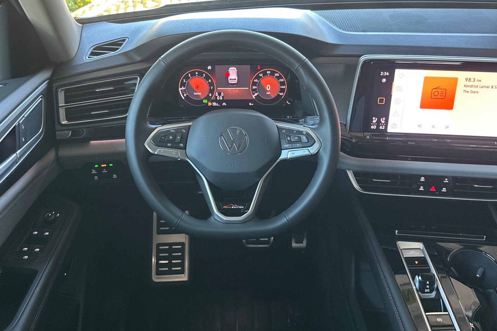 2025 Volkswagen Atlas Peak Edition SE photo 14