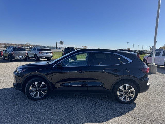 2025 Ford Escape Platinum photo 4