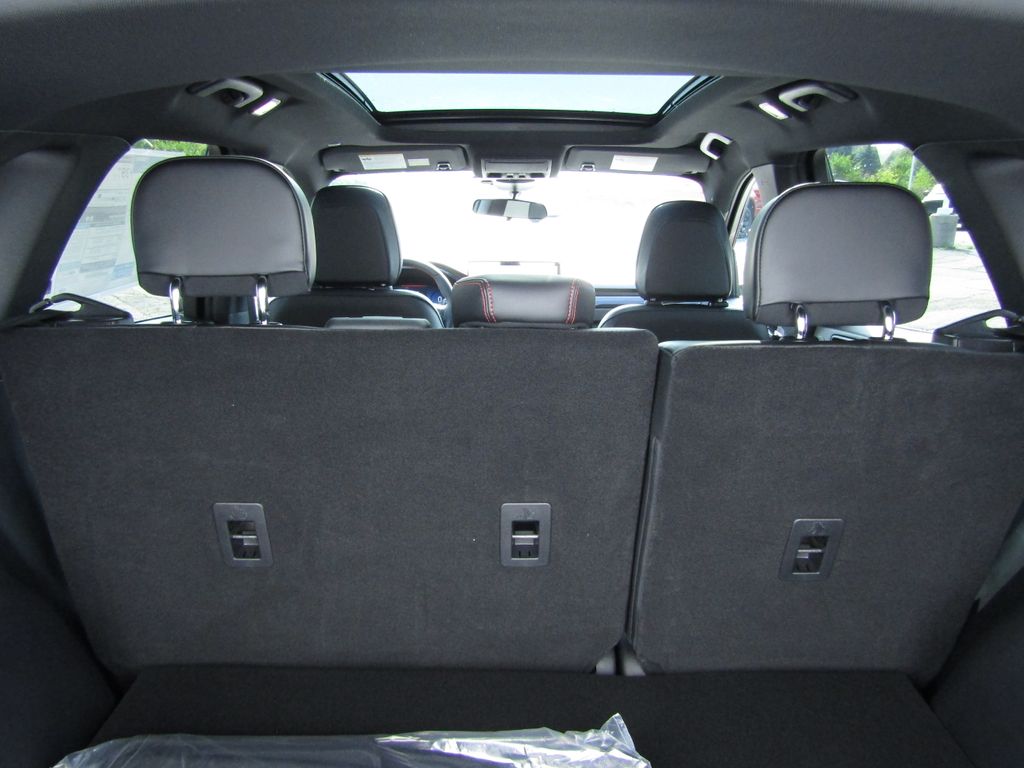 2025 Ford Escape ST-Line Select photo 7