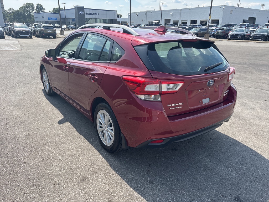 2017 Subaru Impreza 2.0i Premium photo 5