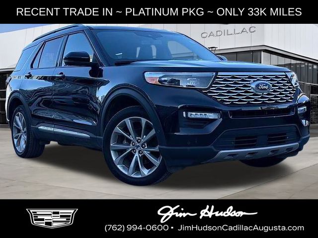 2022 Ford Explorer Platinum's photo