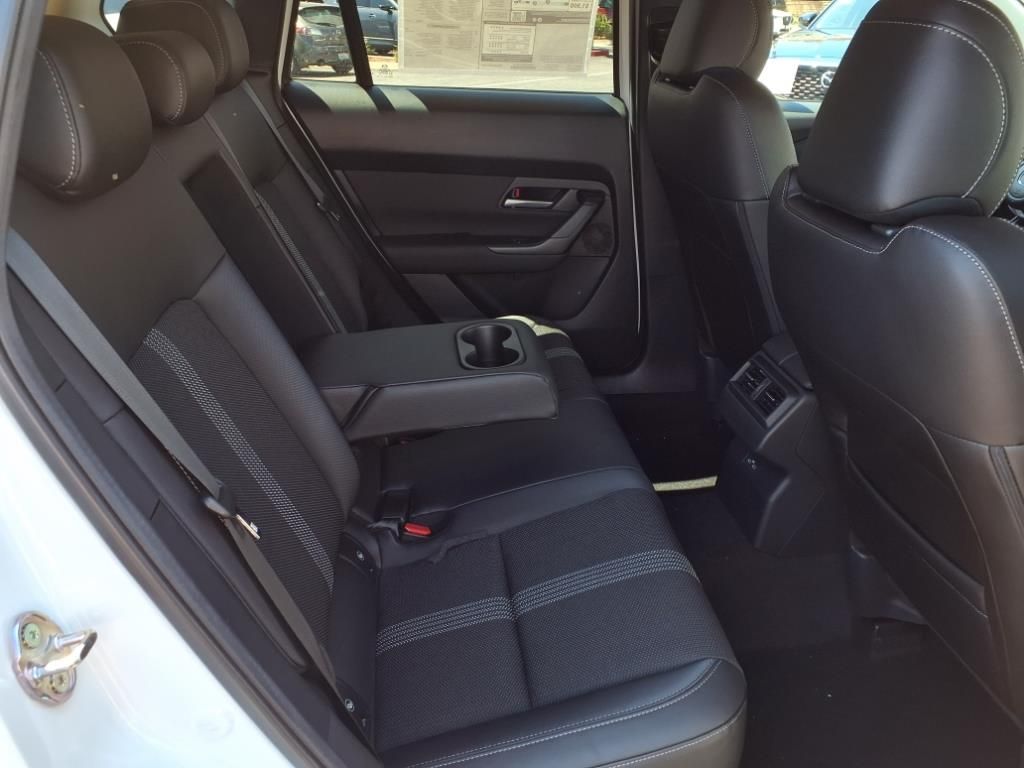 2025 Mazda CX-50 2.5 Select photo 20
