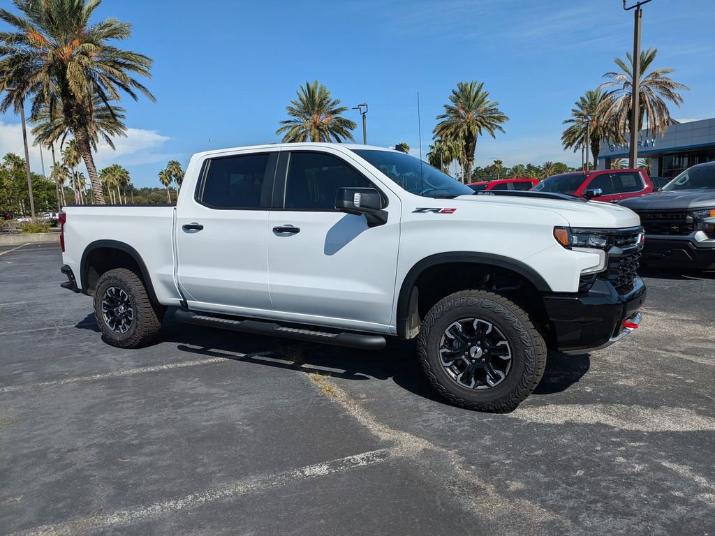 2025 Chevrolet Silverado 1500 ZR2 photo 2