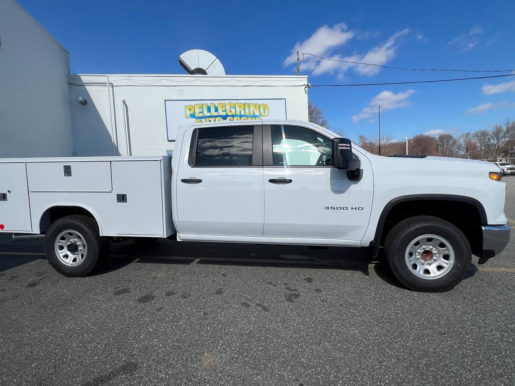2024 Chevrolet Silverado 3500HD photo 3